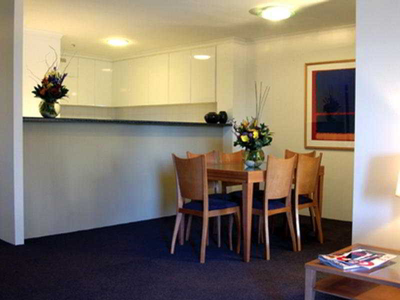Adina Serviced Apartments Canberra James Court Dalaman gambar